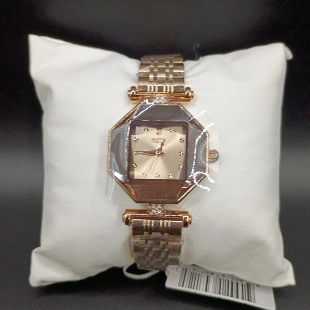 MONTRES PRESTIGE Gold Octagonal Watch
